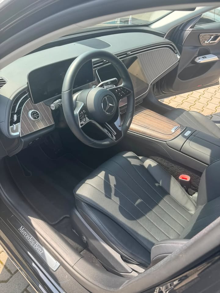 Čistý interiér Mercedes-Benz